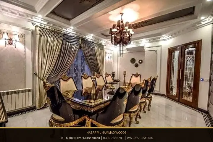 Antique 8-Seater Luxury Dining Suite